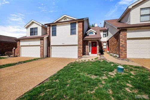 5427 Duchesne Parque Drive, Unincorporated, MO, 63128 | Card Image