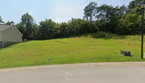 150 Brighton Pl, Bristol, TN, 37620-5328 | Card Image