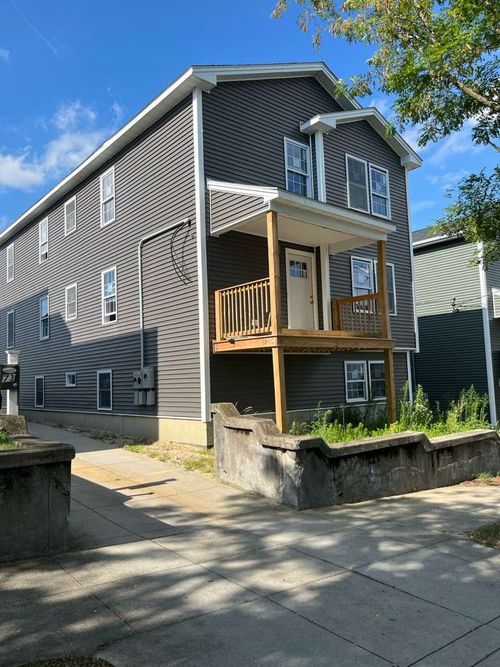 67 Dover St, Providence, RI, 02908-4416 | Card Image