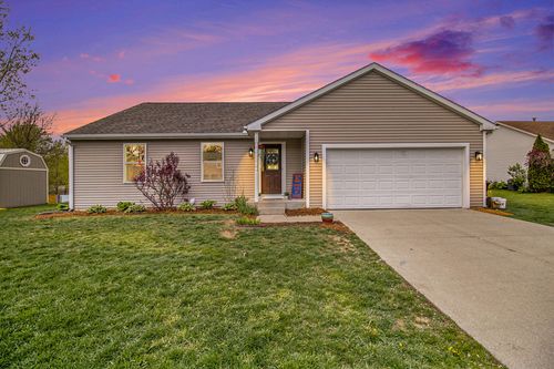 69698 Fox Xing, Edwardsburg, MI, 49112-8759 | Card Image