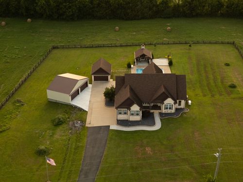 388 Coble Rd, Shelbyville, TN, 37160-6355 | Card Image