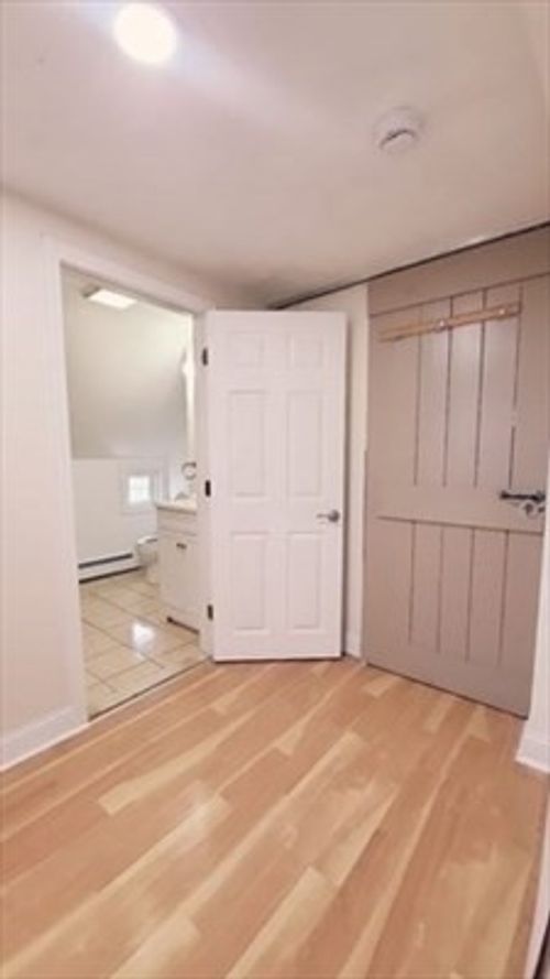 2-97 Seamans St, Providence, RI, 02908-1320 | Card Image