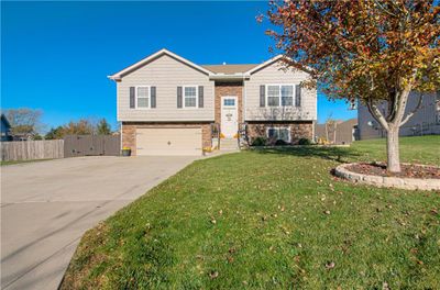 14278 S Landon Street, Condo with 4 bedrooms, 3 bathrooms and null parking in Olathe KS | Image 2