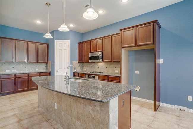 1213 Hackworth St, House other with 6 bedrooms, 5 bathrooms and null parking in Roanoke TX | Image 12