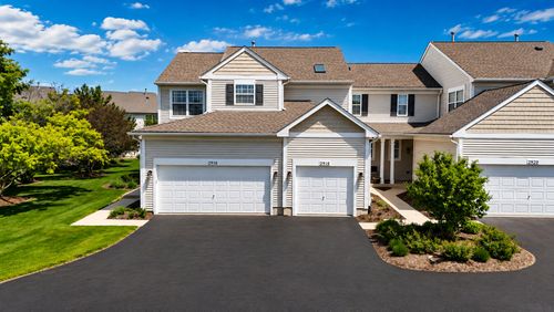 1-2916 Sheehan Dr, Naperville, IL, 60564-4741 | Card Image