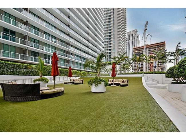 2303-S - 79 Sw 12 Th St, Condo with 2 bedrooms, 2 bathrooms and null parking in Miami FL | Image 24