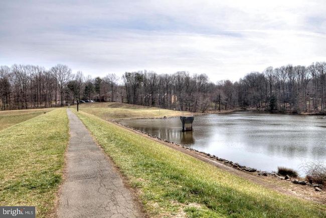 10627 Summer Oak Ct, Townhouse with 4 bedrooms, 3 bathrooms and null parking in BURKE VA | Image 56