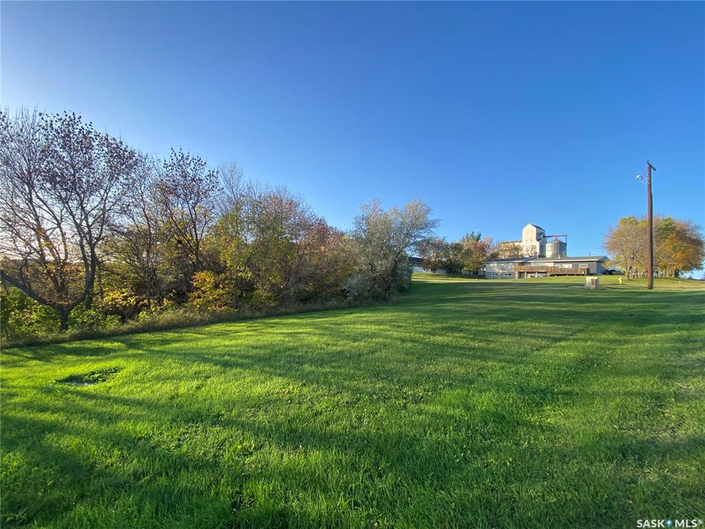 Land in Oxbow 3