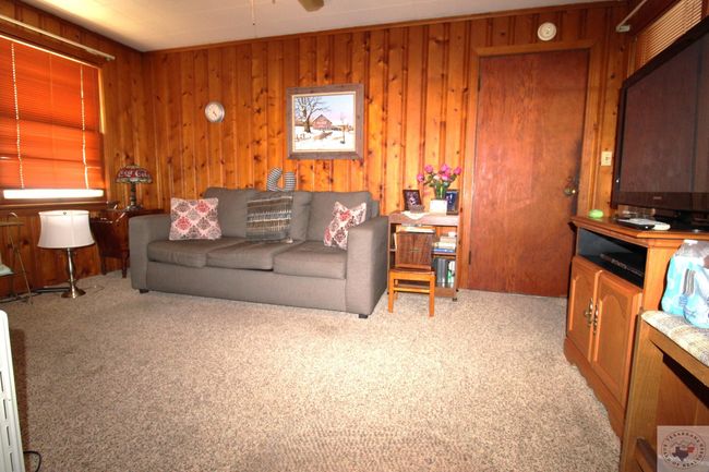 400 Main St, House other with 3 bedrooms, 1 bathrooms and null parking in Hooks TX | Image 14