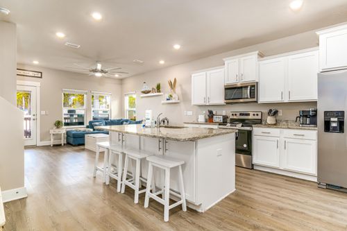 7951 Sweet Retreat Ln, Pensacola, FL, 32507-9570 | Card Image