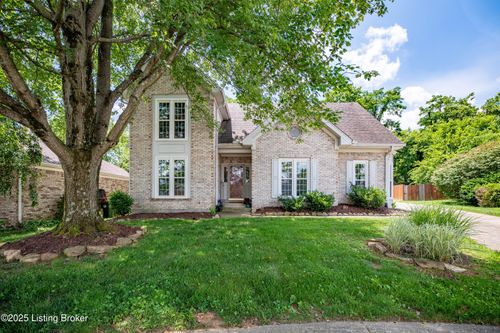 3904 Vantage Pl, Jeffersontown, KY, 40299-6800 | Card Image