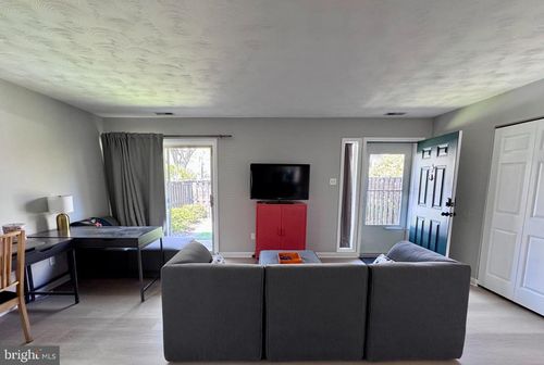 1923 Bellarbor Cir, CROFTON, MD, 21114-1703 | Card Image