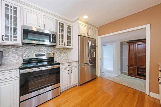 35 Winthrop Rd, House other with 3 bedrooms, 2 bathrooms and 1 parking in Chappaqua NY | Image 9