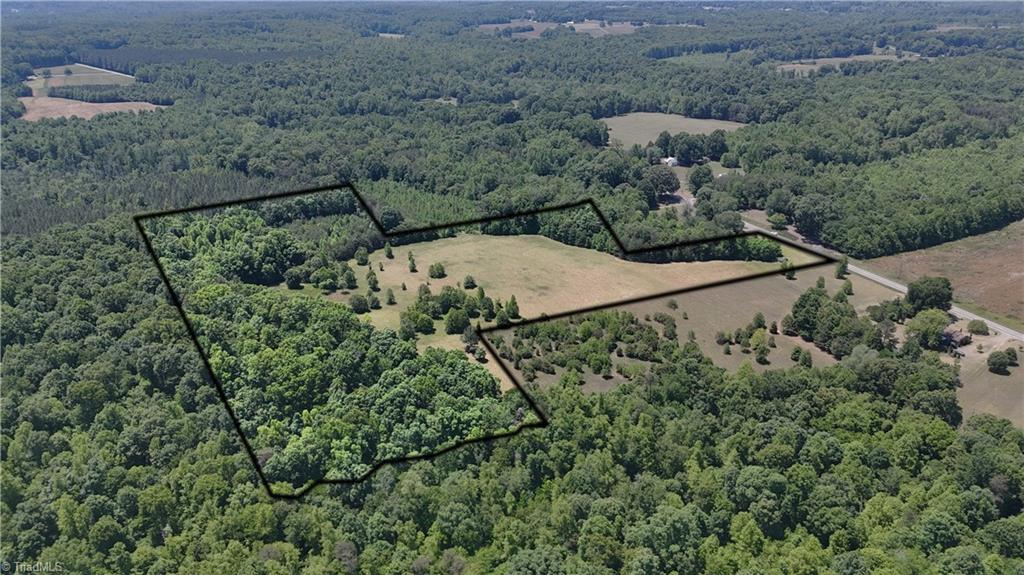 Land in Summerfield 4