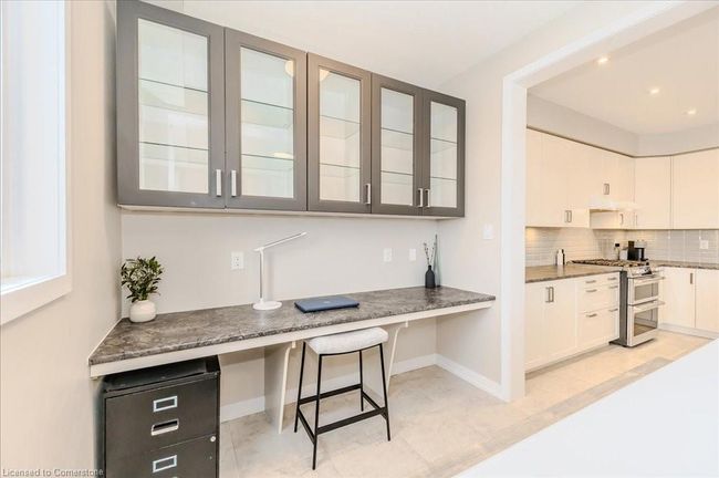 262 Dolman St, House other with 4 bedrooms, 3 bathrooms and 4 parking in Breslau ON | Image 15