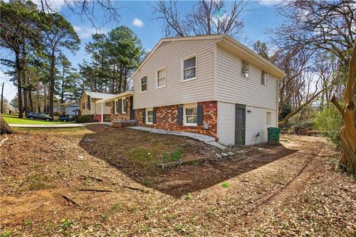 2717 Shelley Ln, Ellenwood, GA, 30294-4017 | Card Image