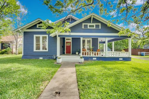 806 N Preston St, Ennis, TX, 75119-3022 | Card Image