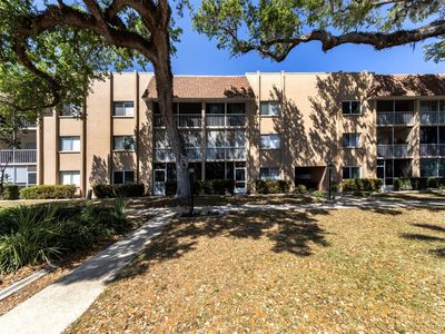 353 - 1520 Glen Oaks Drive E, Condo with 1 bedrooms, 1 bathrooms and null parking in Sarasota FL | Image 2