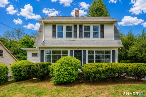 135 Greenwood Ave, Waterbury, CT, 06704-2518 | Card Image