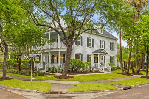 2 Pagett St, Daniel Island, SC, 29492-7961 | Card Image