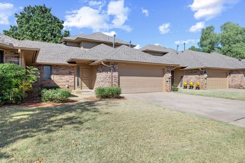 119 Woodbridge Circle, Edmond, OK, 73012 | Card Image