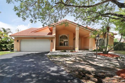 5743 Nw 100th Way, Coral Springs, FL, 33076-2590 | Card Image
