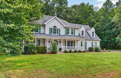 310 Arrowhead Ln, STUARTS DRAFT, VA, 24477-2960 | Card Image