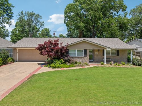 6619 E 57th St, Tulsa, OK, 74145-8519 | Card Image