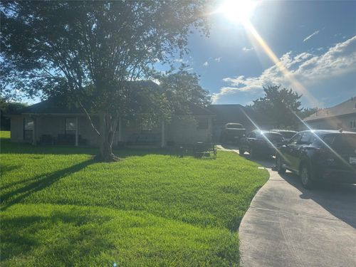 10927 Seibel Lane, Montgomery, TX, 77356 | Card Image