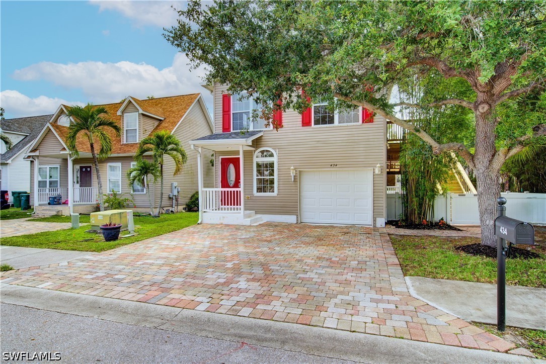 Residential in Naples 5
