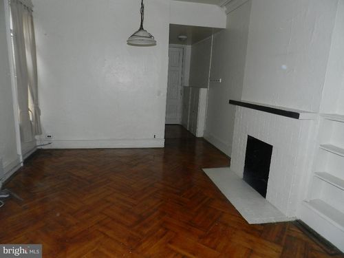 2r-2118 Walnut, PHILADELPHIA, PA, 19103 | Card Image