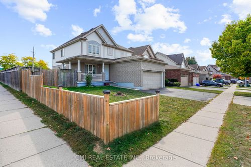 120 Gees Way, Cambridge, ON, N3C4N1 | Card Image