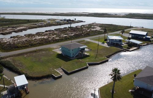 1118 County Road 204, Sargent, TX, 77414 | Card Image