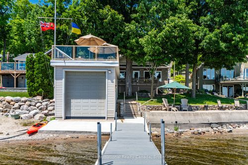 435 Mundys Bay Rd, Midland, ON, L4R5H1 | Card Image