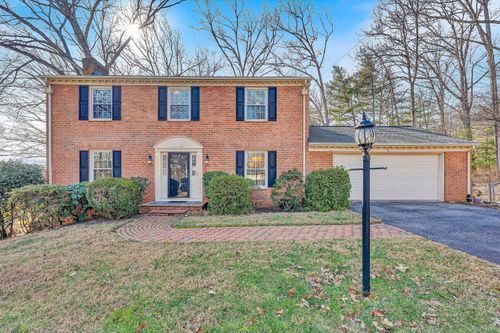 3034 Tree Top Ln, Roanoke, VA, 24018 | Card Image