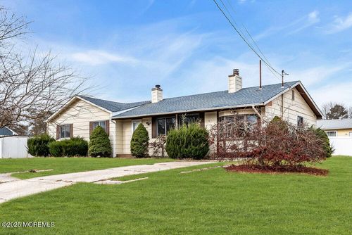 1841 2nd Ave, Toms River, NJ, 08757-3514 | Card Image