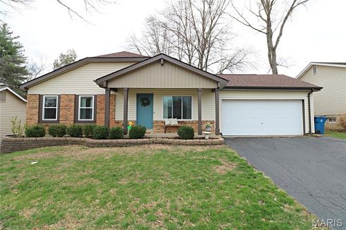 410 Woodland Hill Ct, Manchester, MO, 63021-5112 | Card Image