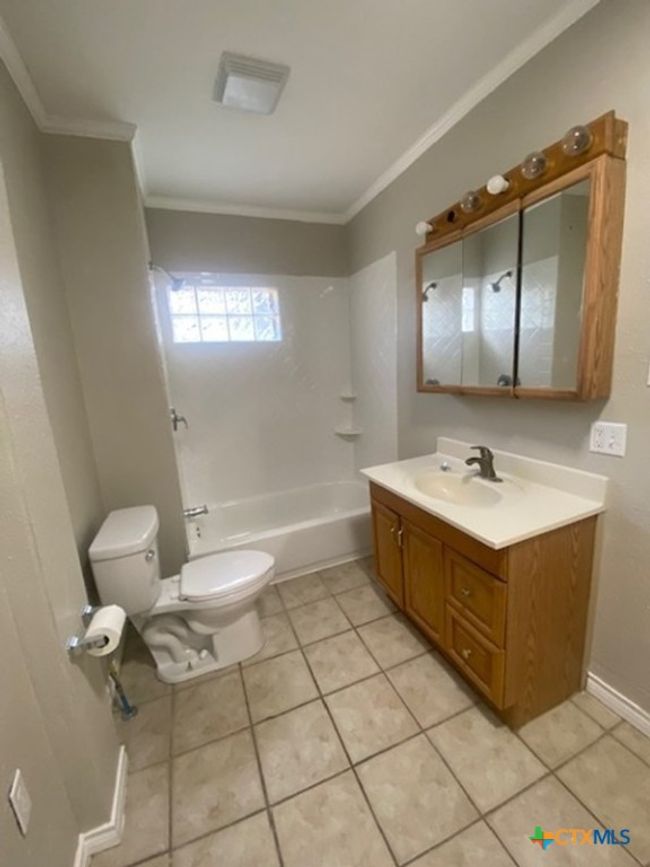 bathroom | Image 12