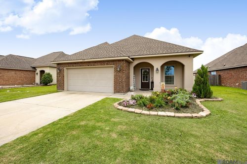 6378 Yatton Dr, Addis, LA, 70710-3086 | Card Image