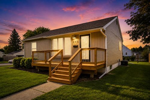 306 16th St Se, Austin, MN, 55912-4270 | Card Image