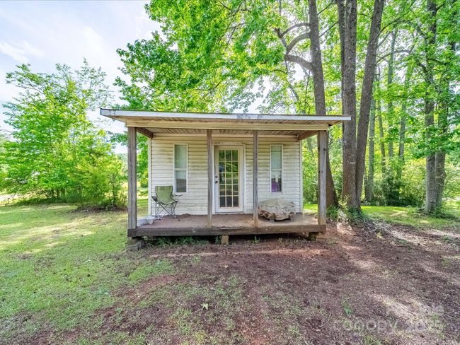 Play house/storage | Image 24