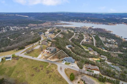 195 Emerald Pointe Rd, Hollister, MO, 65672-4850 | Card Image