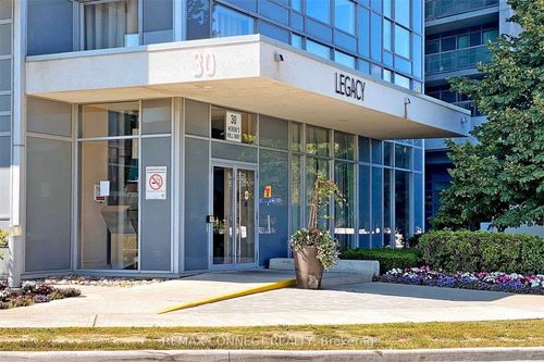 1605-30 Herons Hill Way, North York, ON, M2J0A7 | Card Image