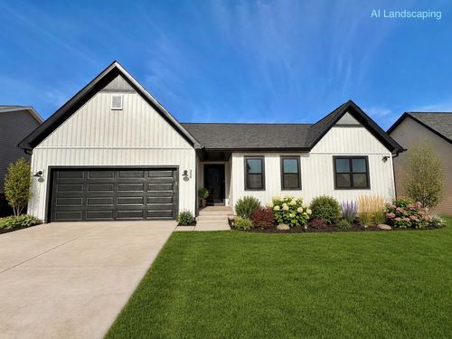 004-142 S 8th Street, Evansville, WI, 53536 | Card Image