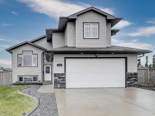 12502 103 St, Grande Prairie, AB, T8V2R3 | Card Image