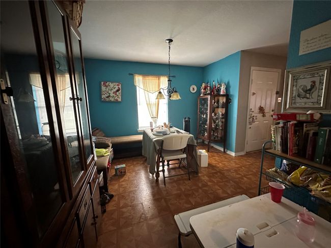 View of dining​​‌​​​​‌​​‌‌​‌‌​​​‌‌​​‌‌​‌​​​​​‌ area | Image 7