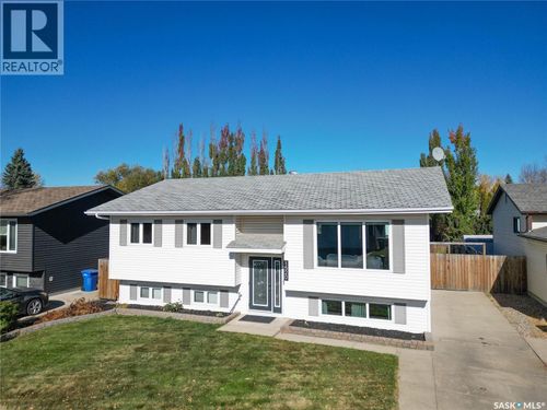 1520 Bliss Cres, Prince Albert, SK, S6V7W7 | Card Image
