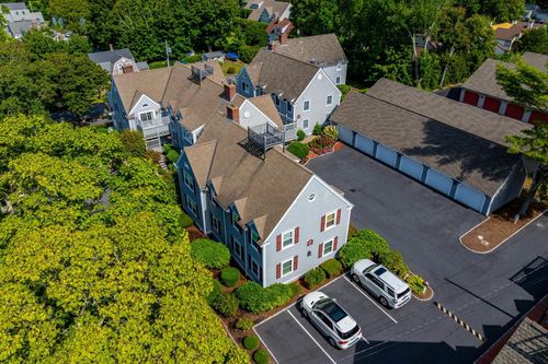 unit-2-920 Main St, Osterville, MA, 02655-2037 | Card Image