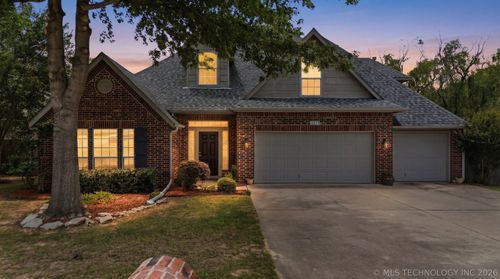 3912 S Yellowood Ave, Broken Arrow, OK, 74011-1390 | Card Image