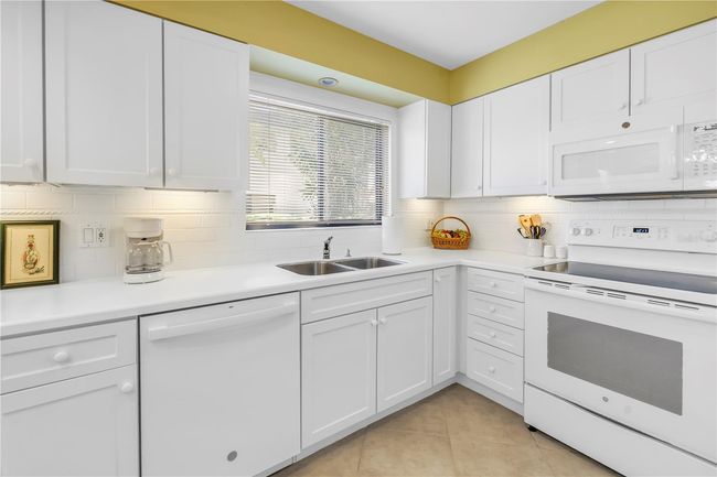APT-117 - 3500 El Conquistador Pkwy, Condo with 2 bedrooms, 2 bathrooms and null parking in BRADENTON FL | Image 13